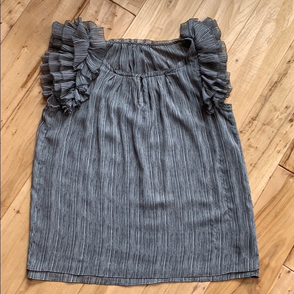 Sleeveless ruffled shouldered striped blouse